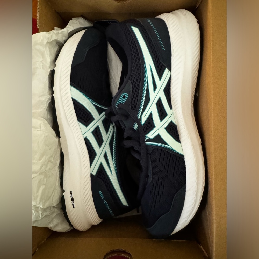 ASICS tennis shoes